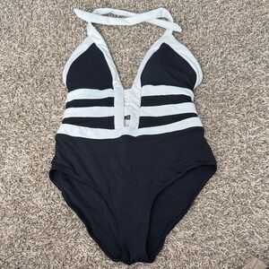 Jets by Jessika Allen Stylish Black and White One Piece Swimsuit - Size 8